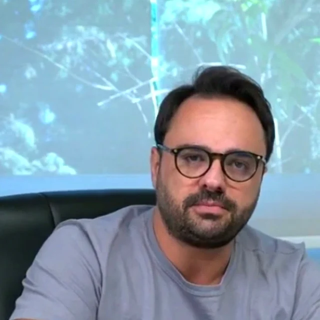 Gregory Augusto Mendes da Silva, fundador do Toca o Negócio, no escritório